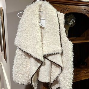 Peach Love California Fur Vest Large NWT